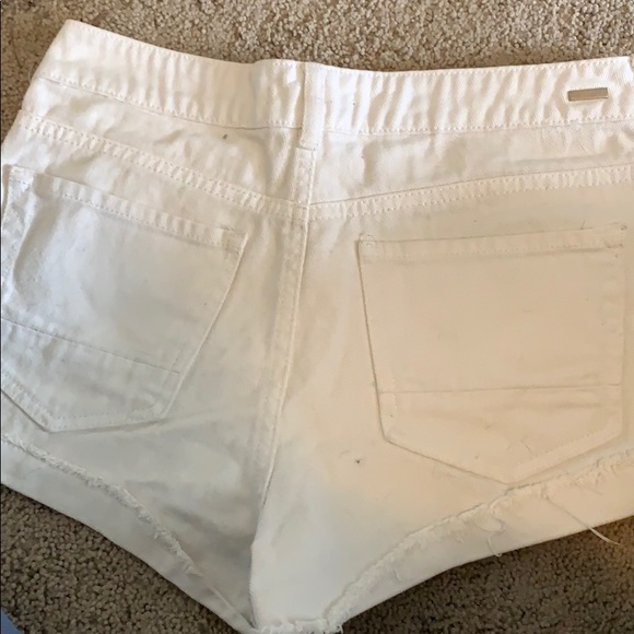 Pacsun high waisted denim white short - Picture 2 of 3
